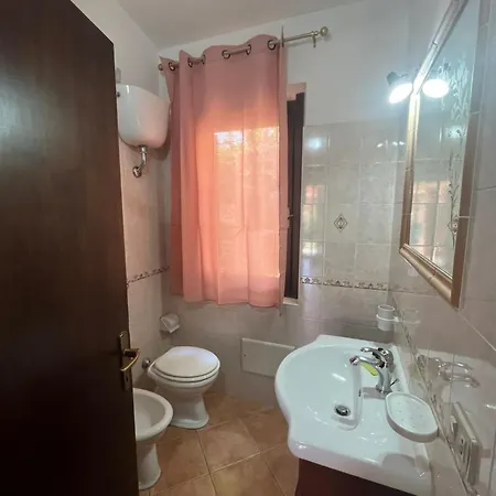 Semesterbostad Villino Ginestre Basse - Home Holidays Costa Rei Costa Rei